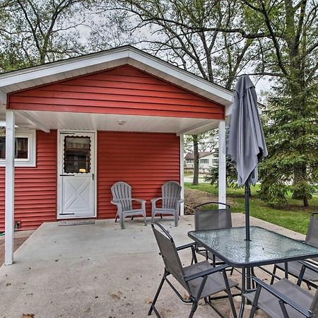National City Cottage With Patio, Steps To Lake! Bagian luar foto