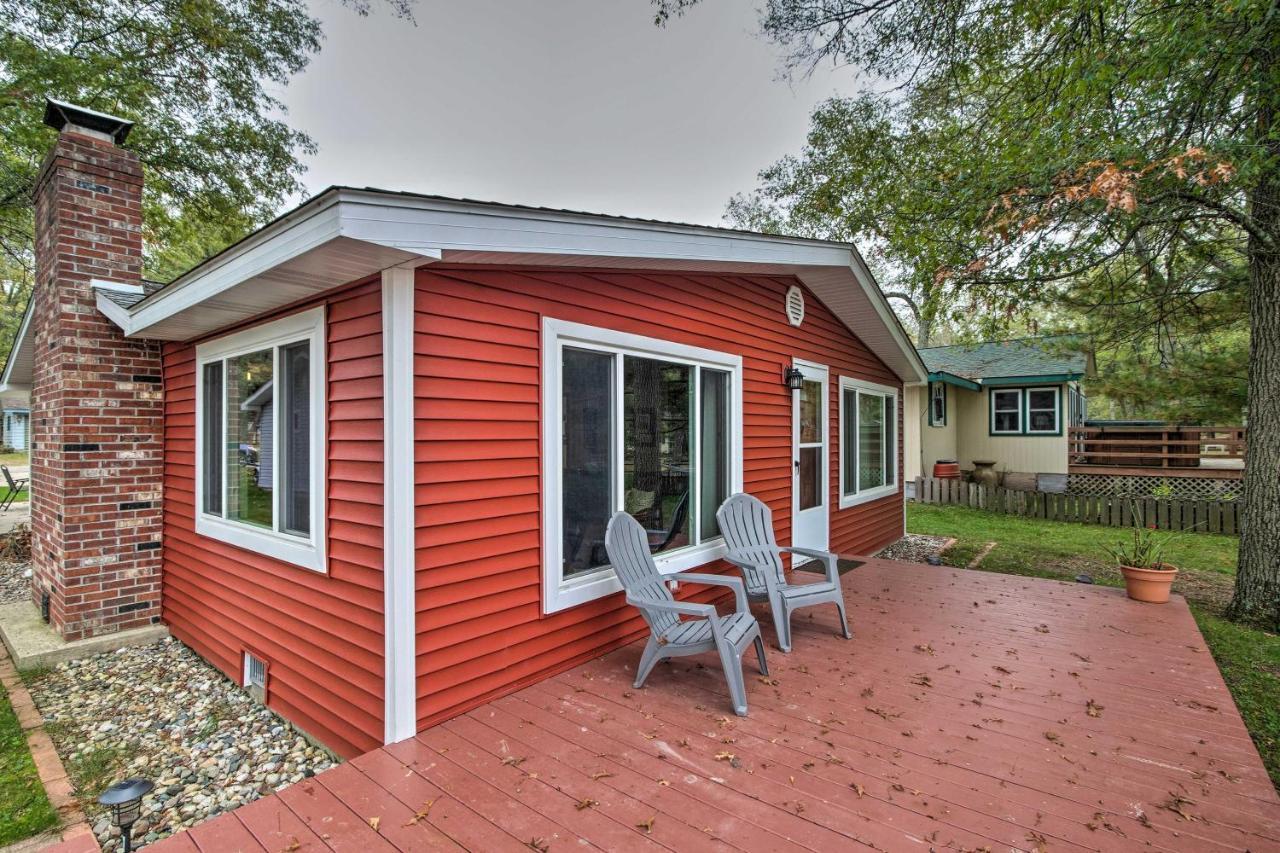 National City Cottage With Patio, Steps To Lake! Bagian luar foto